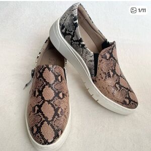 Naturalizer Hawthorn Sneaker Black and Tan Animal Print